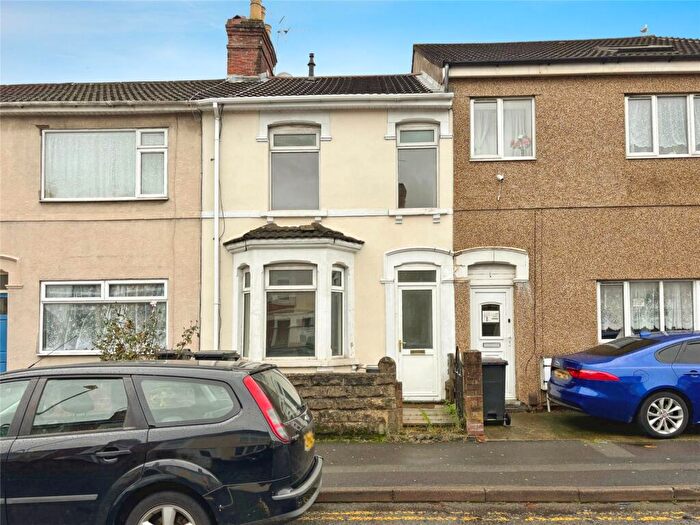 3 Bedroom Terraced House To Rent In Curtis Street, Swindon, SN1