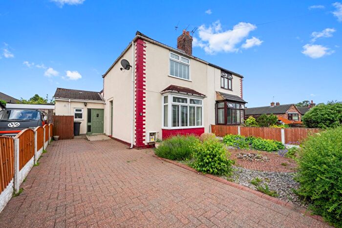 3 Bedroom Semi-Detached House For Sale In Park Road, Warrington, WA2
