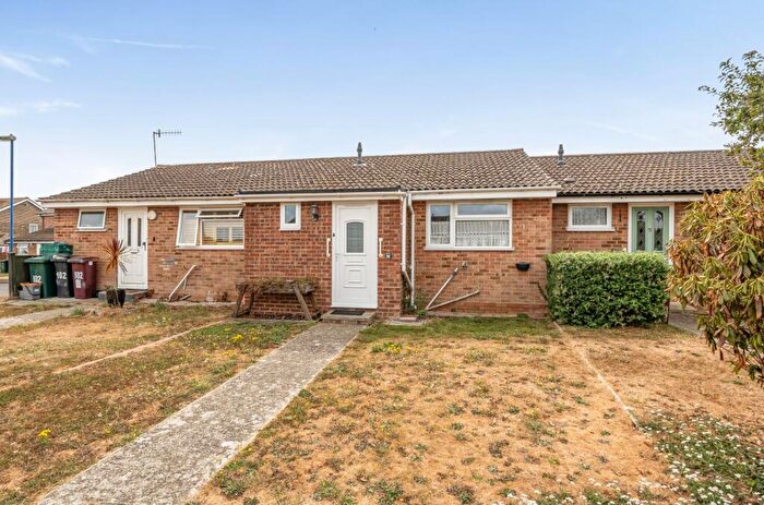 1 Bedroom Terraced Bungalow For Sale In Gainsborough Drive, Selsey, PO20
