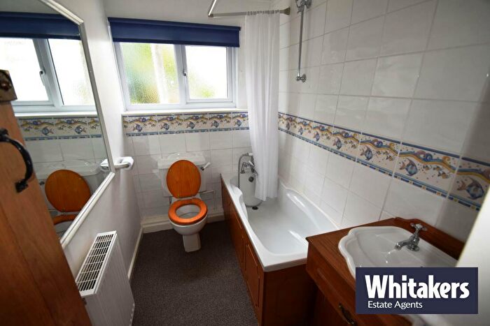 2 Bedroom Cottage To Rent In Church Street, Sutton, HU7
