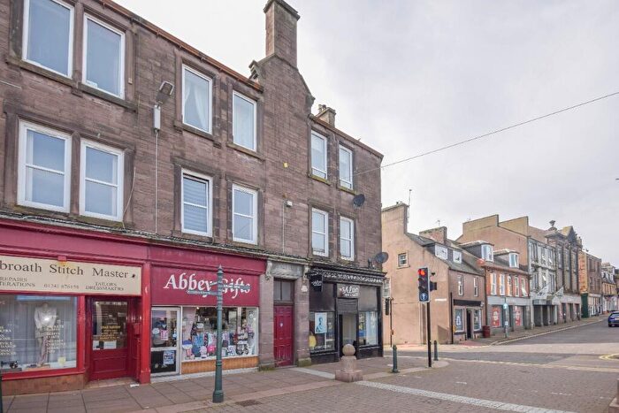 2 Bedroom Flat To Rent In High Street, Arbroath, Angus, DD11