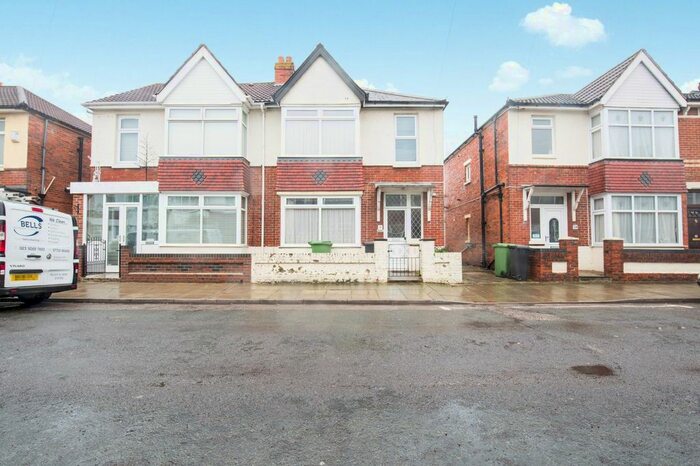 3 Bedroom Semi-Detached House To Rent In Inhurst Road, Portsmouth, PO2