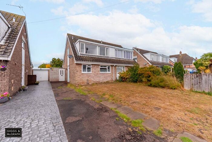 3 Bedroom Semi-Detached House For Sale In The Furlongs, Needingworth, St. Ives, Cambridgeshire, PE27