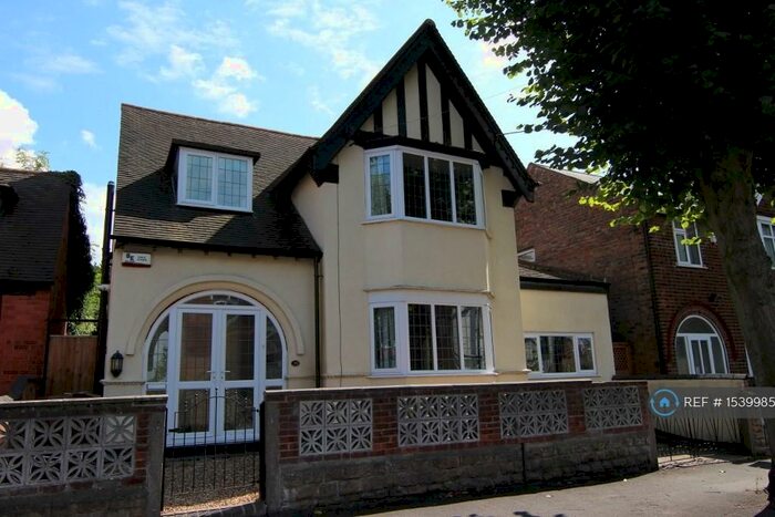 5 Bedroom Detached House To Rent In Rolleston Drive, Nottingham, NG7