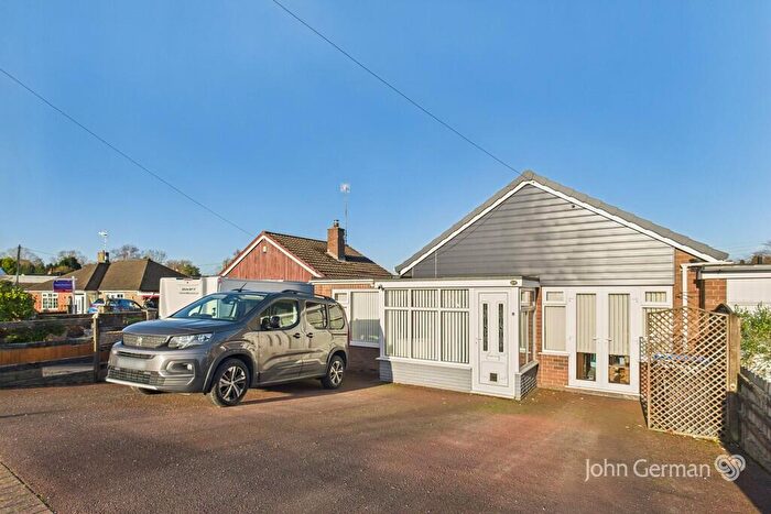 3 Bedroom Detached Bungalow For Sale In Meadow Way, Tean, ST10