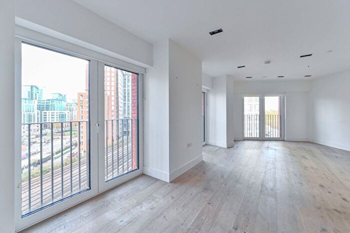 2 Bedroom Flat For Sale In Exchange Gardens, Vauxhall, London, SW8