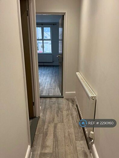 1 Bedroom Flat To Rent In Mary Street, Porthcawl, CF36