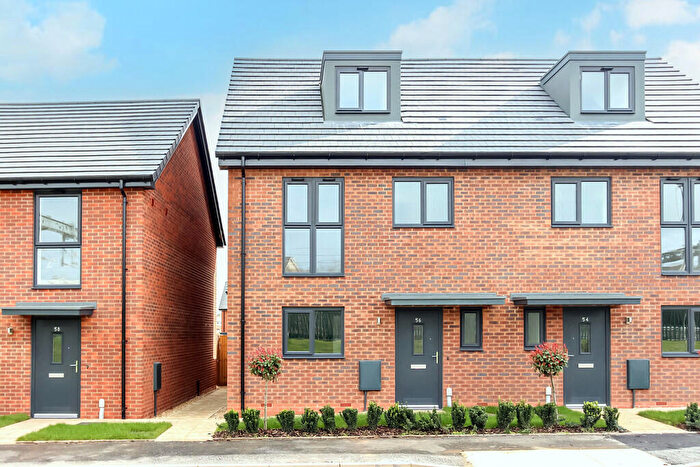 4 Bedroom Semi Detached House To Rent In Roundhouse Way, Wellingborough, NN8