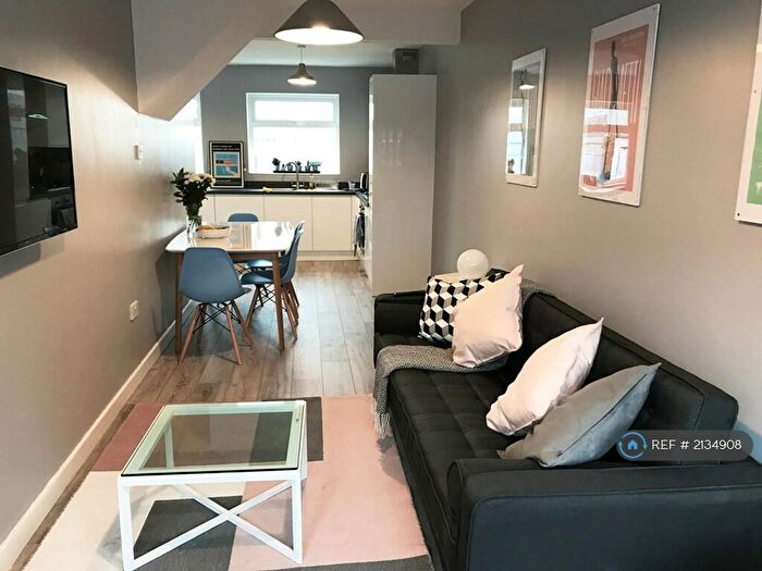 2 Bedroom Semi-Detached House To Rent In Allen Field Court, Lenton, Nottingham, NG7