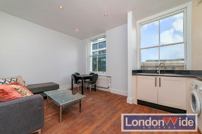 3 Bedroom Flat To Rent In Pembridge Road, Notting Hill, W11