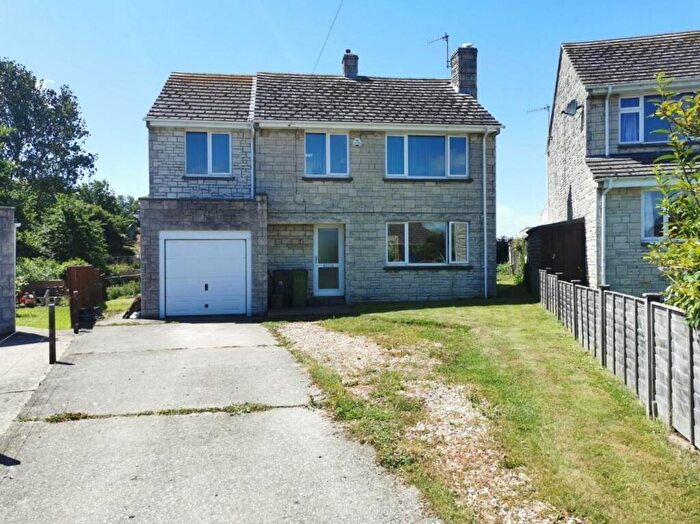 5 Bedroom Detached House To Rent In Roundham Gardens, Weymouth, DT4