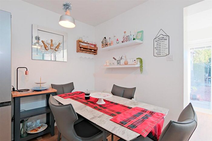 2 Bedroom Semi-Detached House For Sale In Boden Quadrant, Motherwell, ML1