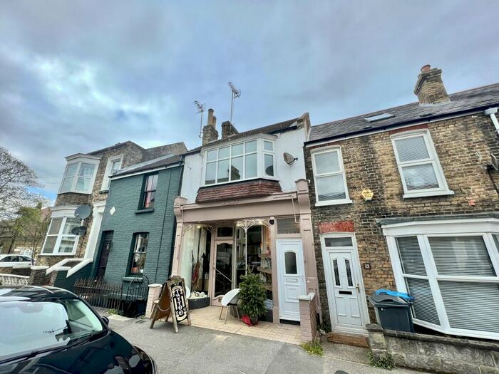 1 Bedroom Maisonette To Rent In Thanet Road, Margate, CT9