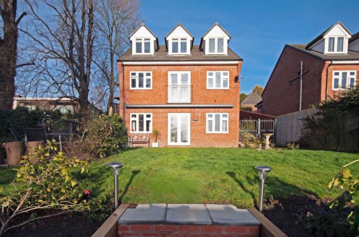 4 Bedroom Detached House For Sale In Longfield Lane, Ilkeston, DE7