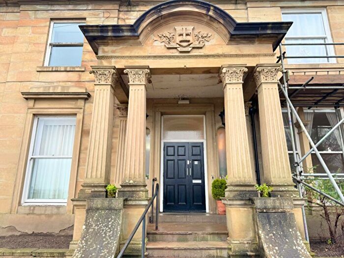 1 Bedroom Flat To Rent In Moorside Avenue, Huddersfield, West Yorkshire, HD4