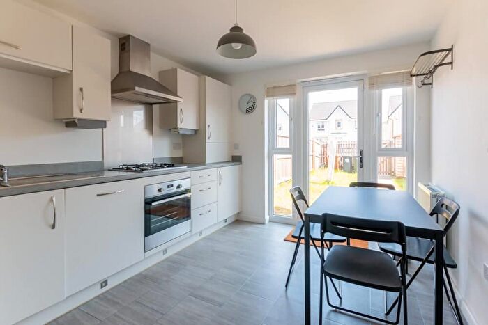 2 Bedroom Terraced House To Rent In Fireclay Walk, Edinburgh, EH15