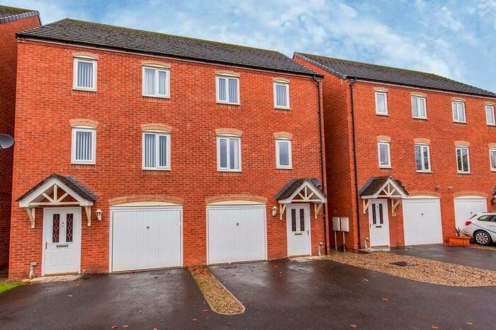 3 Bedroom Semi-Detached House To Rent In Maltby Court, Darlington, County Durham, DL1