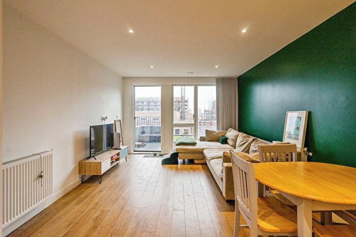 1 Bedroom Flat For Sale In , Highland Street, London, E15