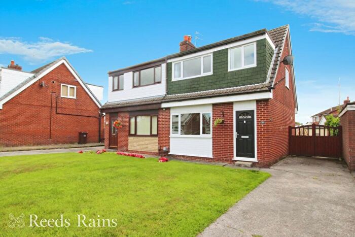 3 Bedroom Semi-Detached House For Sale In Lowther Drive, Leyland, Lancashire, PR26