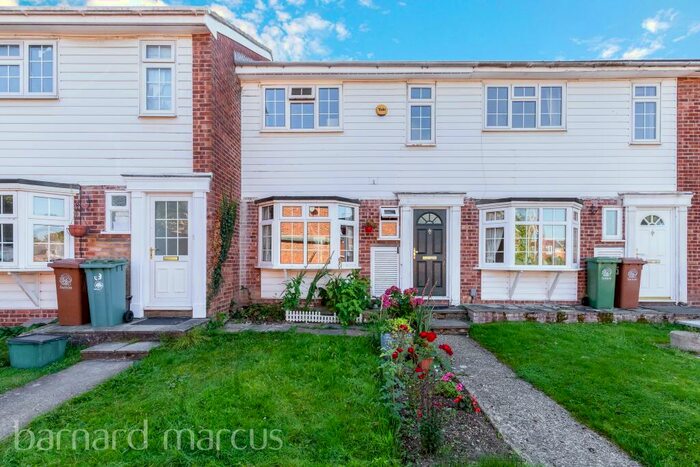 3 Bedroom House To Rent In Brandy Way, Sutton, SM2