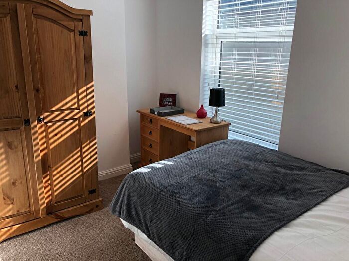 5 Bedroom Terraced House To Rent In Queen Anne Street, Stoke-On-Trent, ST4