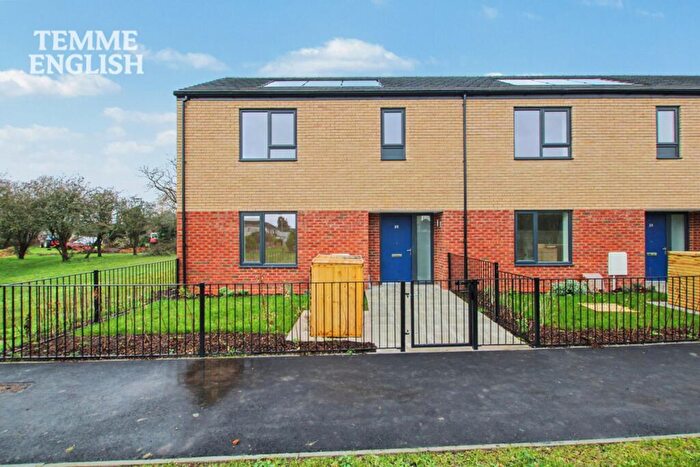 2 Bedroom End Of Terrace House For Sale In Clarendon Mews, Pitsea, SS13