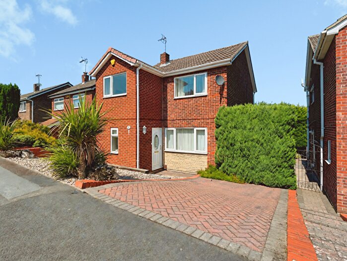 3 Bedroom Detached House For Sale In Gleneagles Rise, Swinton, Mexborough, S64