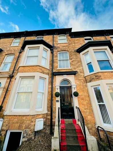 2 Bedroom Flat To Rent In Princess Royal Terrace, Scarborough, YO11