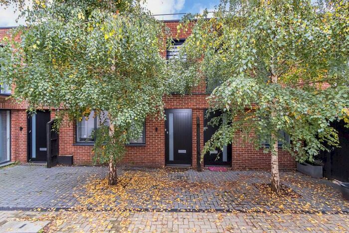 3 Bedroom Terraced House To Rent In Old Bakery Mews, Hampton Wick, Kingston Upon Thames, KT1