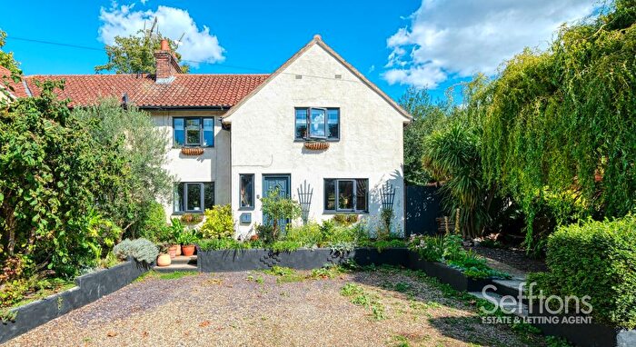 4 Bedroom Semi-Detached House For Sale In Blyth Road, Norwich, Norfolk, NR3