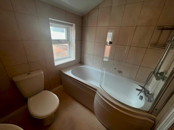 4 Bedroom Property To Rent In Douglas Street, Derby, DE23