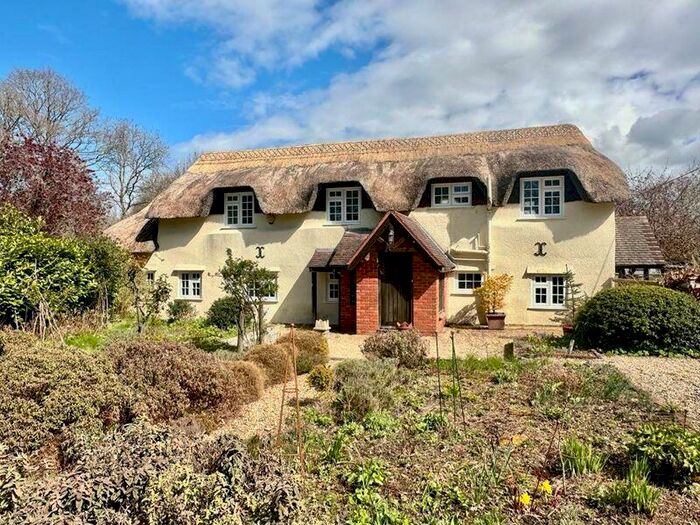 4 Bedroom Detached House For Sale In Broadmoor Road, Corfe Mullen, BH21