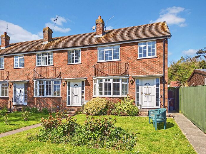 3 Bedroom Terraced House For Sale In North Salts, Rye, TN31