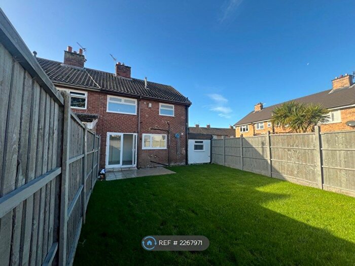 3 Bedroom Semi-Detached House To Rent In Lower Hey, Liverpool, L23