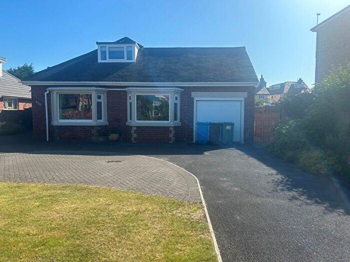 3 Bedroom Bungalow To Rent In Clifton Drive North, Lytham St. Annes, FY8