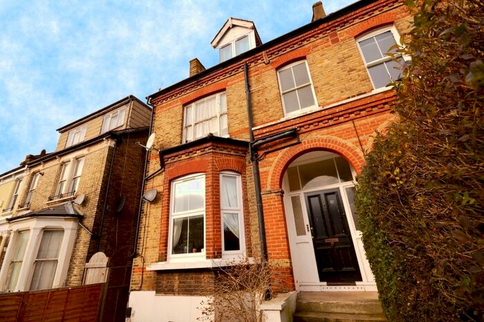 1 Bedroom Flat To Rent In Lewin Road, London SW16