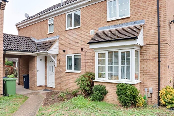 2 Bedroom House To Rent In William Drive, Eynesbury, PE19
