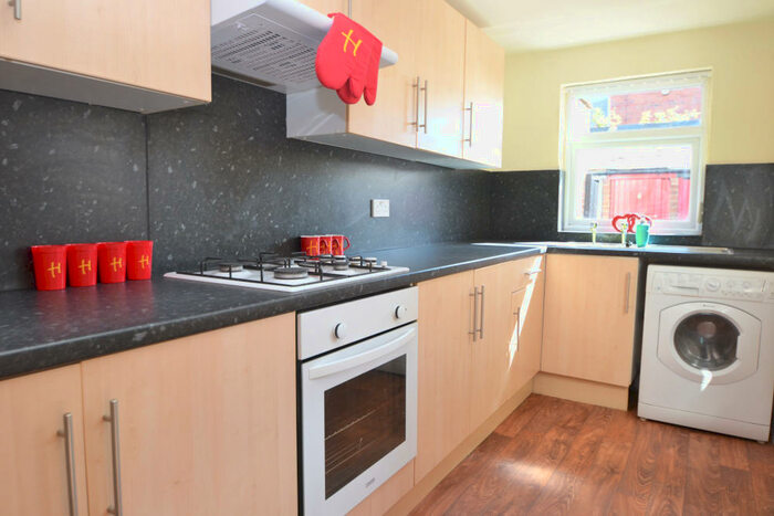 3 Bedroom Detached House To Rent In Cloister Street, Dunkirk, Nottingham, NG7