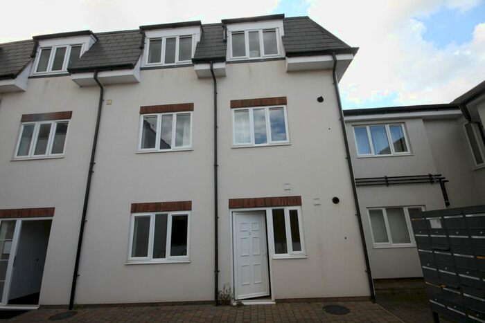 1 Bedroom Flat To Rent In -, Collingdon Street, Luton, LU1