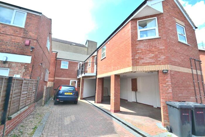 1 Bedroom Flat To Rent In Cumberland Villa, Cumberland Road, Reading, RG1