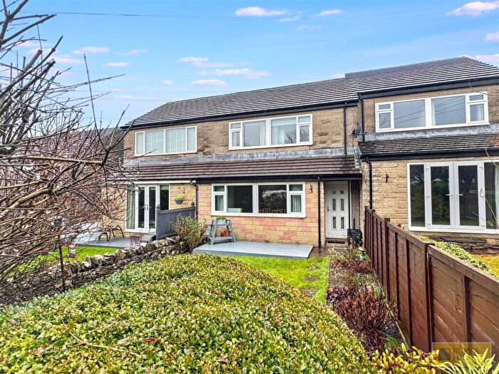 3 Bedroom Terraced House For Sale In Ashbourne Road, Buxton, SK17