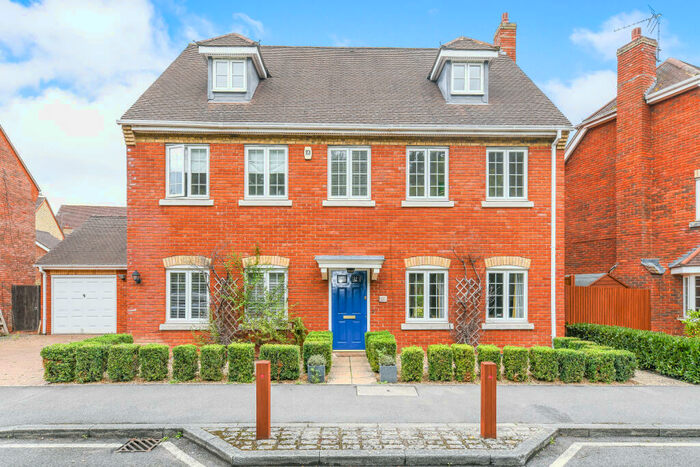 6 Bedroom Detached House To Rent In Turgis Road, Elvetham Heath, Fleet, GU51