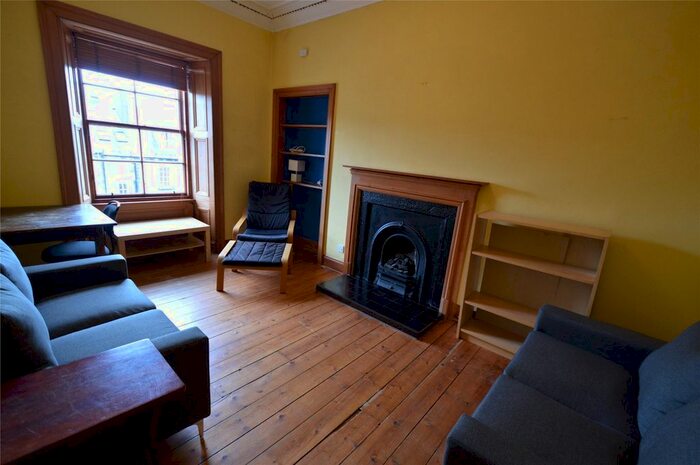 2 Bedroom Flat To Rent In Buccleuch Place, Edinburgh, EH8