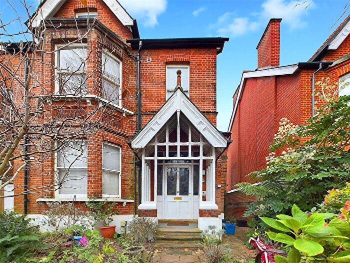 2 Bedroom Flat To Rent In Ennerdale Road, Kew, Richmond, TW9