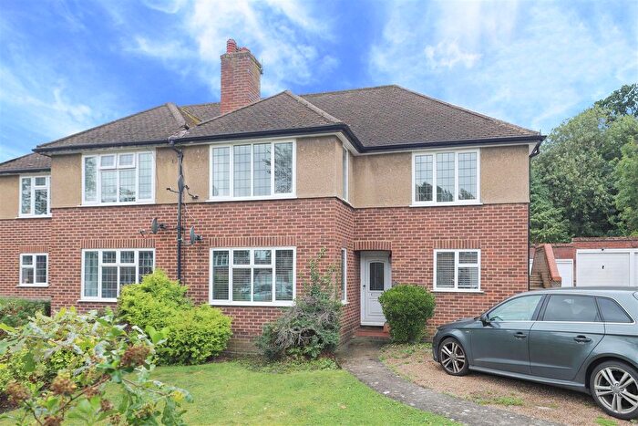 2 Bedroom Maisonette To Rent In Kent Gardens, Ruislip, HA4