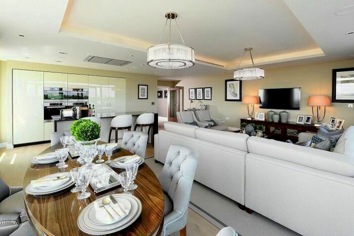 3 Bedroom Flat To Rent In Dickens Yard, Ealing, London, W5