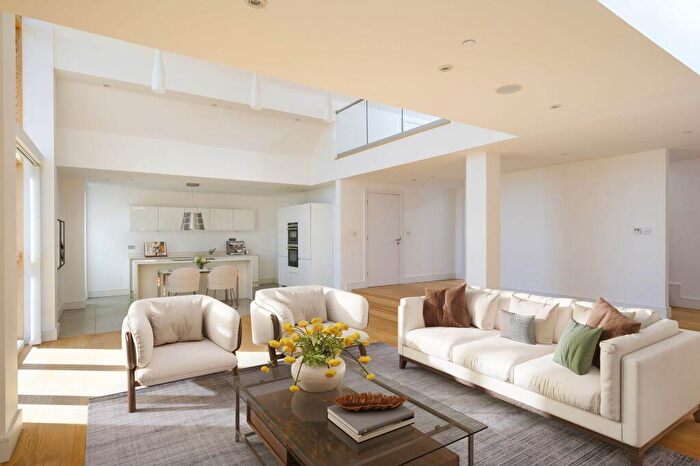 2 Bedroom Apartment To Rent In Equus House, Lansdown, BA1