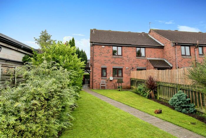 2 Bedroom End Of Terrace House For Sale In Main Street, Beal, Goole, DN14