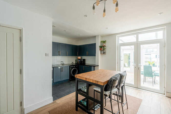 3 Bedroom End Of Terrace House For Sale In Dovercourt Road, Horfield, Bristol, BS7