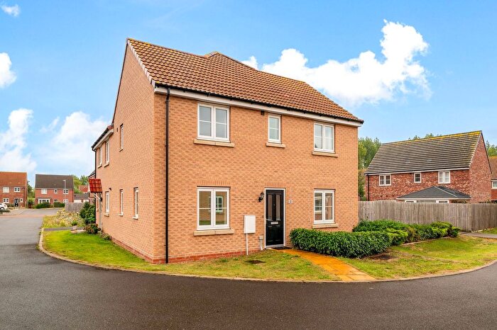 3 Bedroom Semi-detached House For Sale In Fishponds Way, Welton, Lincoln, LN2